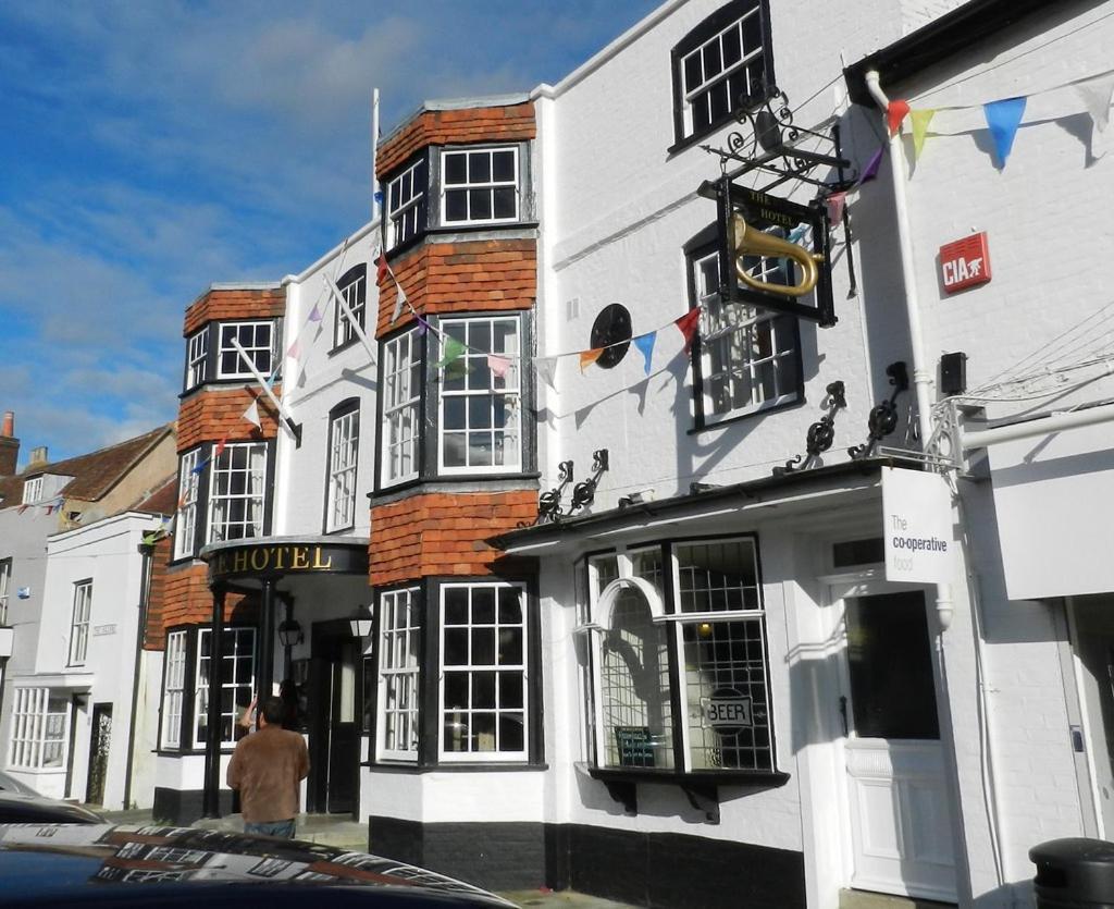 Bugle Hotel Titchfield Exterior foto